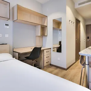 modern-studios-malaga-sk.hotelsinnerja.org/